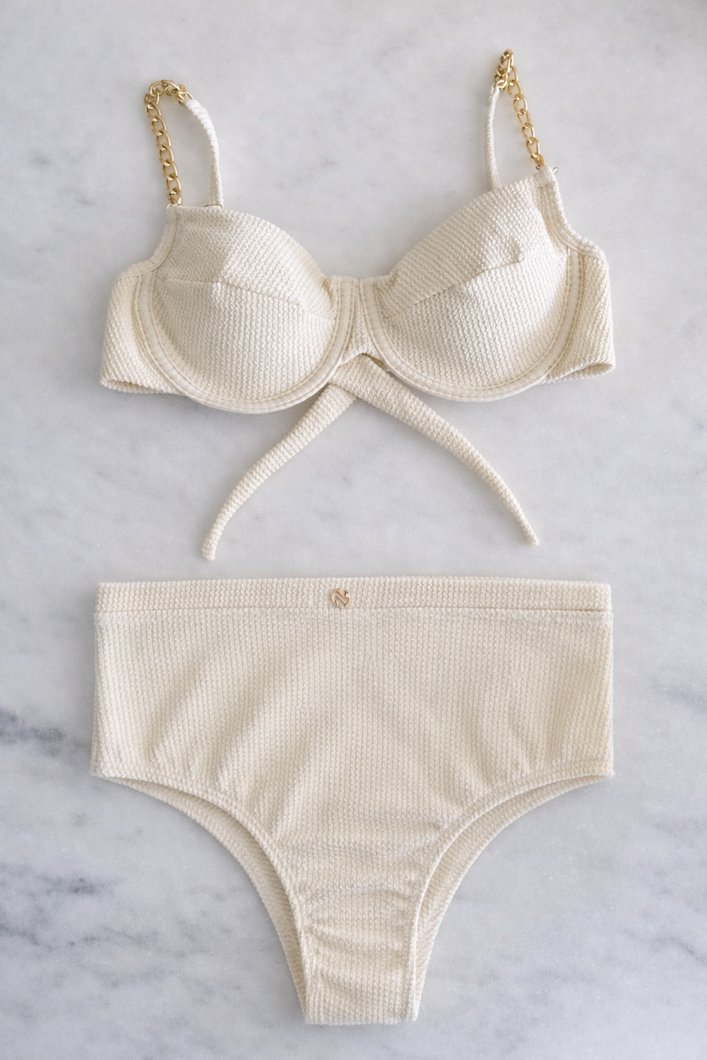 Hot Pant Capri Gold