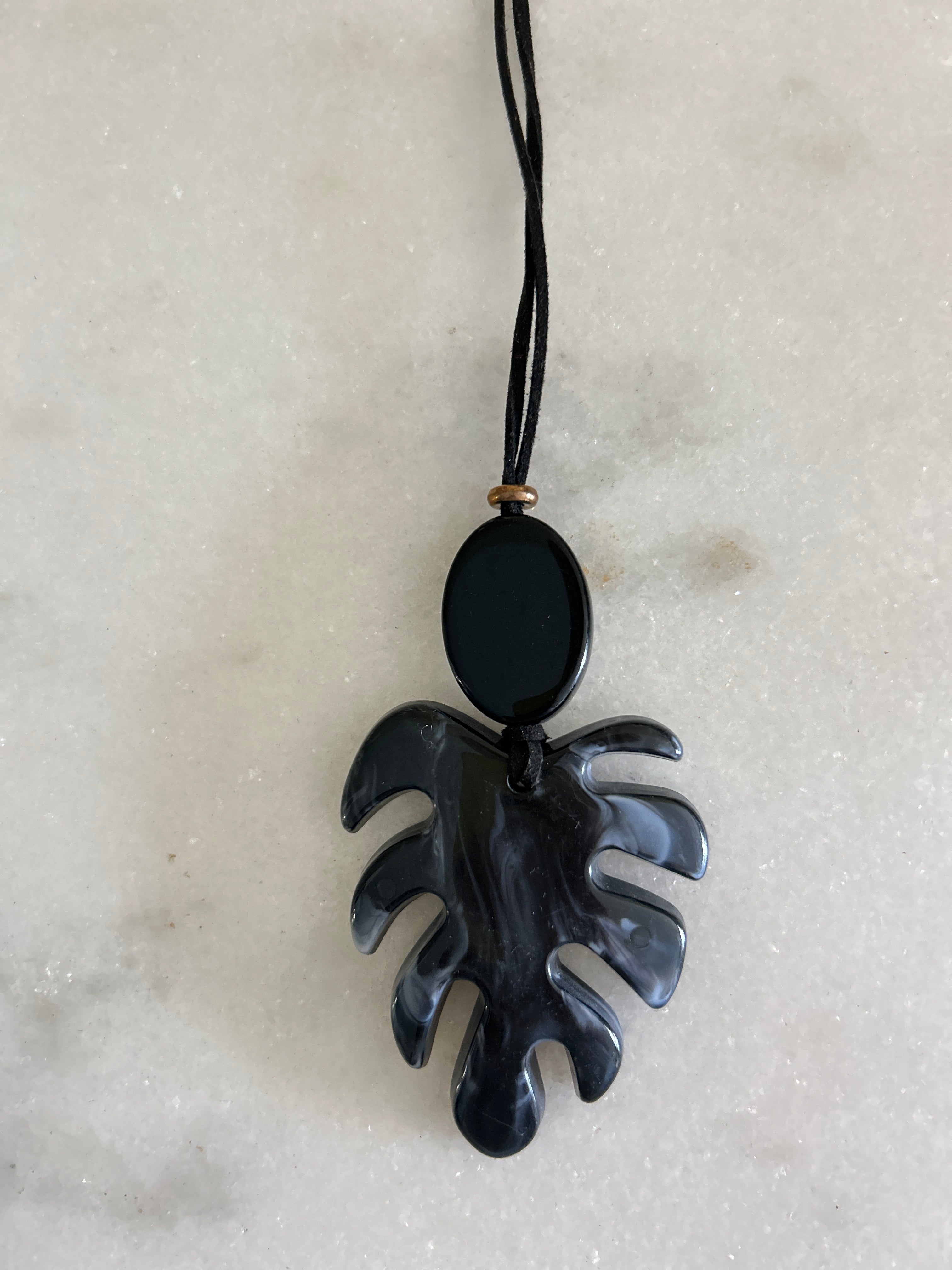 Colar Folha Tropical