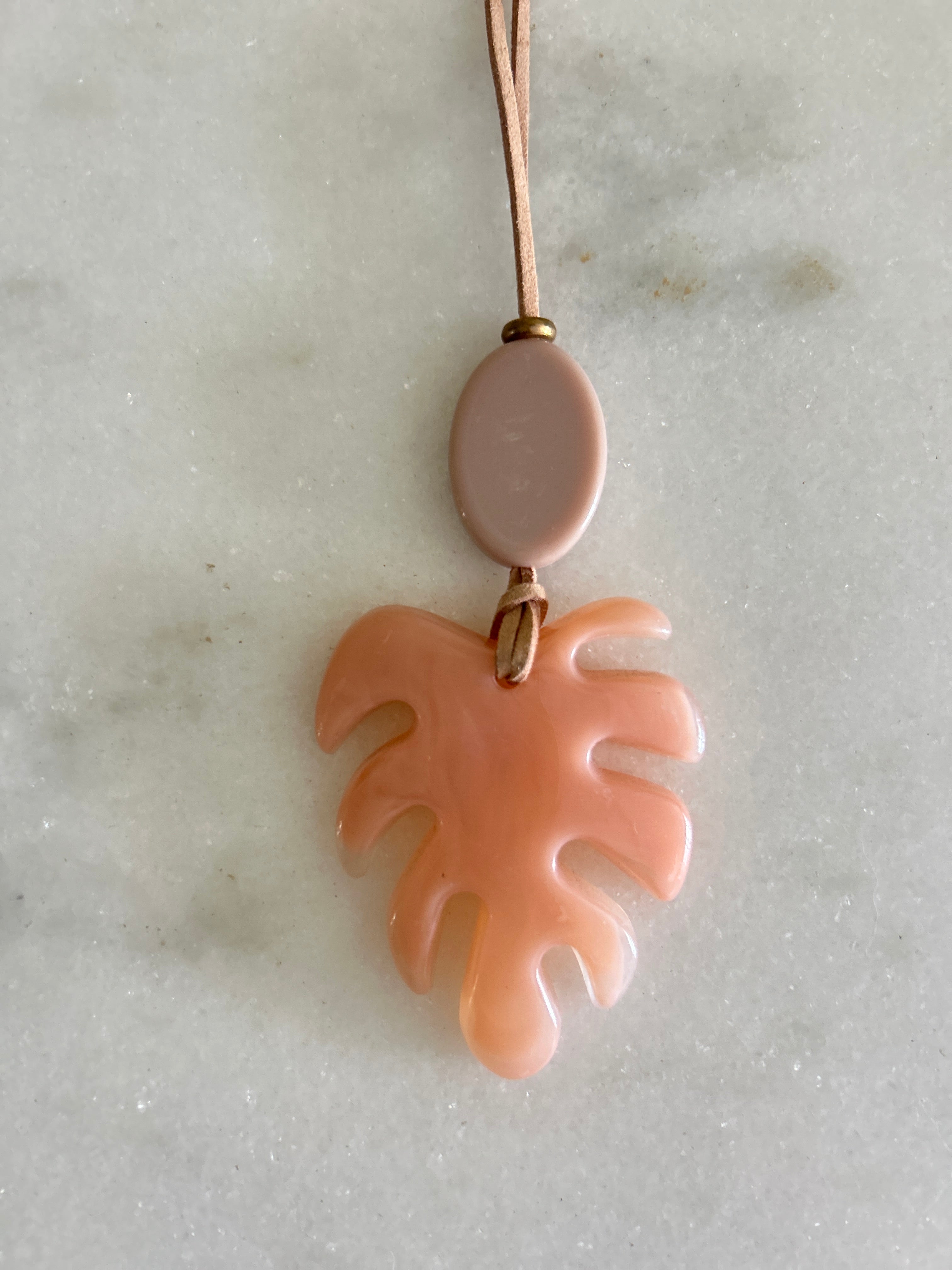 Colar Folha Tropical